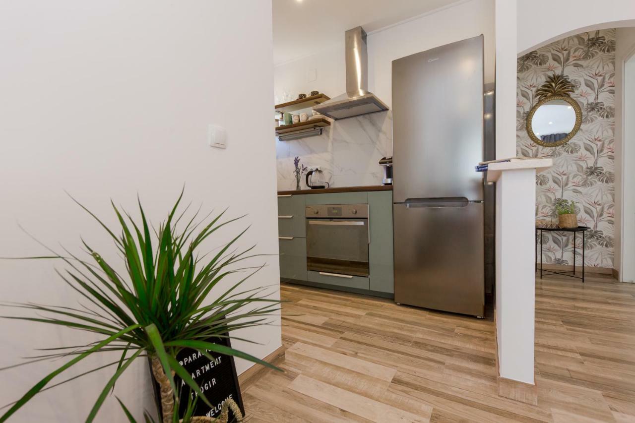 Apartment Lara Trogir Extérieur photo